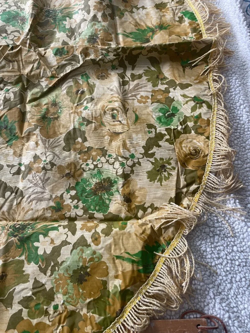 Vintage Vinyl Flannel Back Round Tablecloth with Fringe Floral Gold Green 49